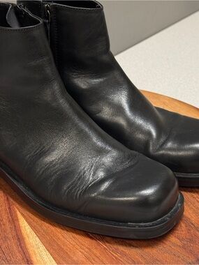 Zara Black Leather Chukka Boots with Side Zip